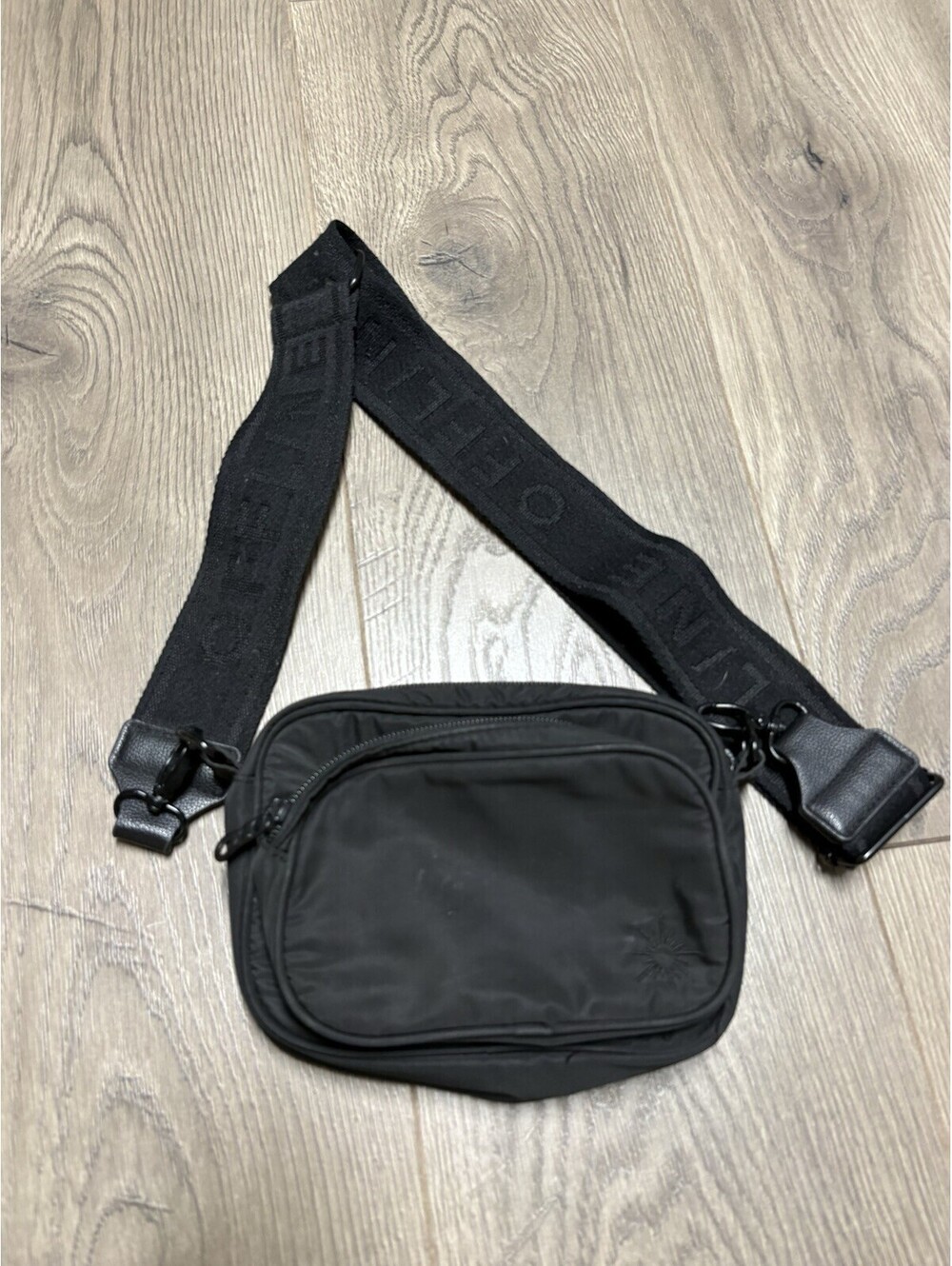 Offline by Aerie Crossbody/Beltbag Fanny Pack Adjustable Strap Black
